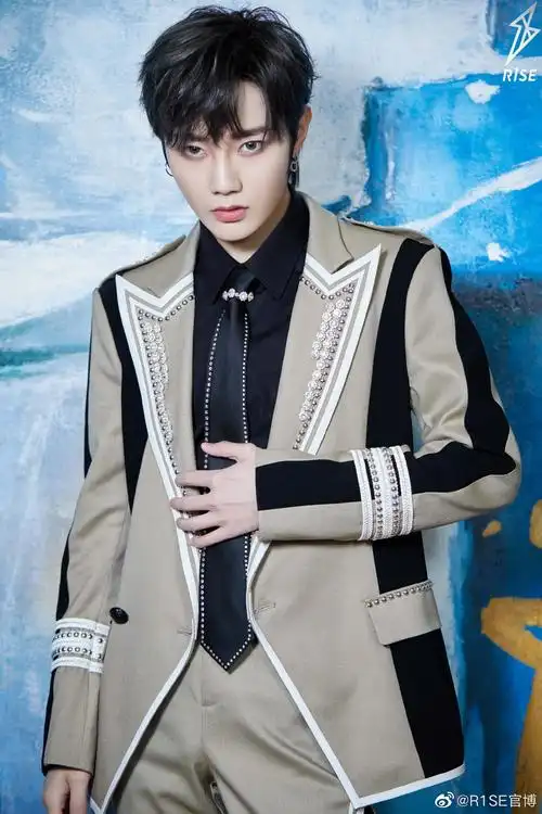 r1se 20210306图频集(创造营2021)