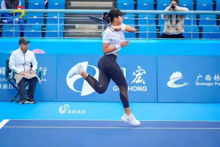 强势夺金山东小将张瑞恩夺学青会网球女子单打金牌