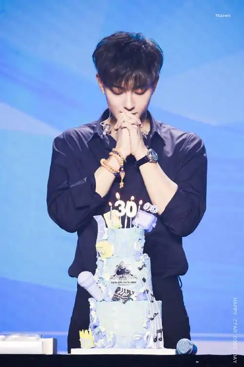 黄子韬blueback生日会