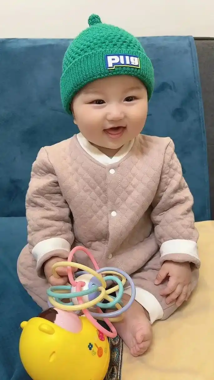 大肚子变成了小娃娃 胎心变心跳 胎动变生命 你的出现没收了妈 - 抖音