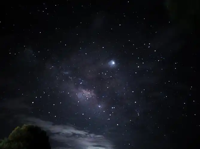 晚上11点后(路灯关了)到玉津桥看星星真一流,星空灿烂.