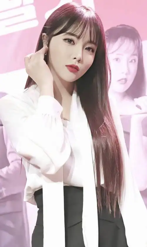 韩国女神洪真英写真,这颜值气质太美了,做你女朋友好不好_高清图集