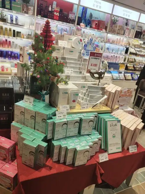 面膜地堆要有主推商品和高端商品展示已调整