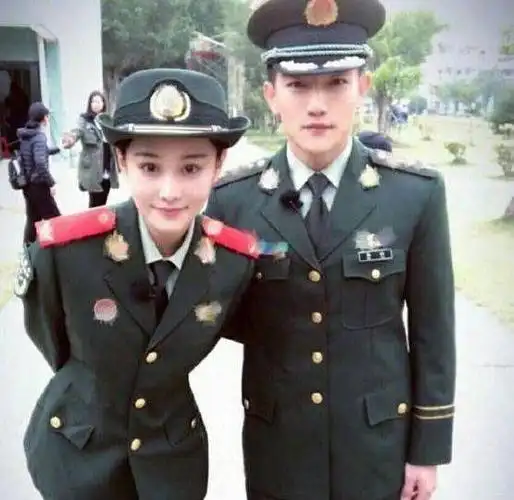 何捷首谈愿娶张馨予的原因令人惊讶不已前任男友大方送祝福