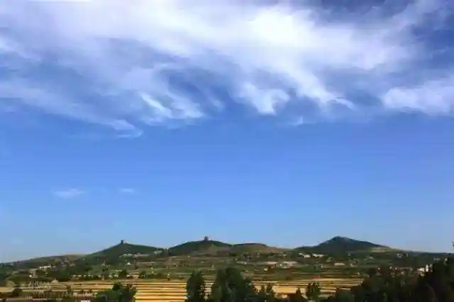 陕西乾陵实拍,网友:不愧是唐陵之冠,果然是睡美人