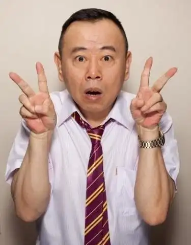 他是喜剧演员,与妻子曾住8平厕所八年,结婚38年恩爱如初|杨云|顺そ