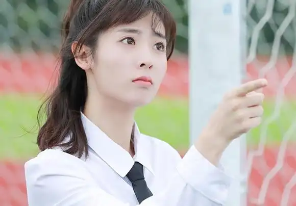 邢菲-个人资料身高邢菲电视剧图片-小薇女性时尚