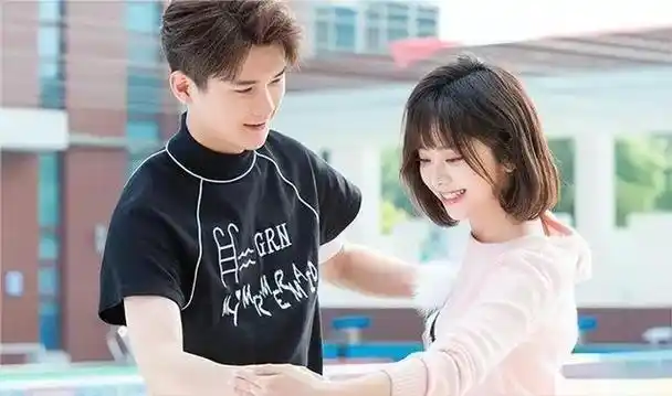 谭松韵要开始新恋情了.还让何教授给她找个男朋友.