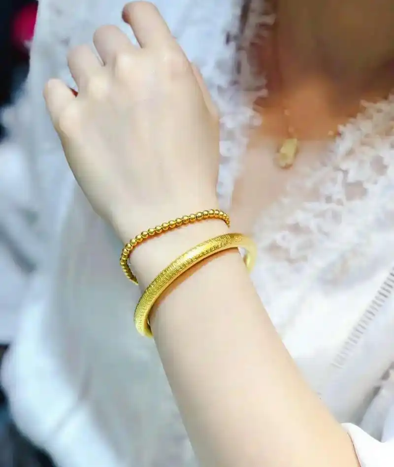 你知道吗?黄金手镯这样戴既好看又舒适