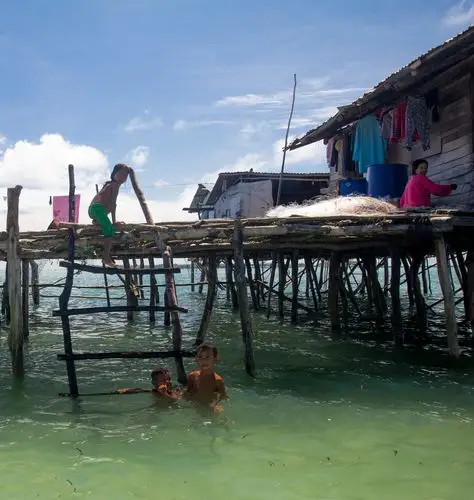 巴瑶族小孩(二)——跳水高手