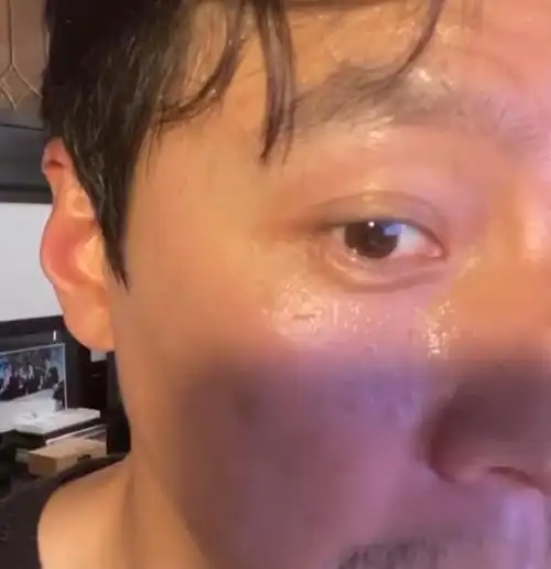 吴彦祖近距离怼脸自拍,公开向大众发出请教|男神_网易订阅