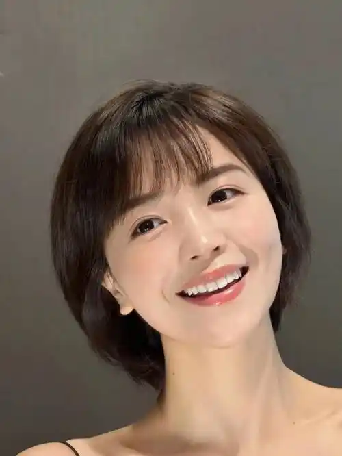 知性时尚真耐看——露耳波波头,短发新风尚_发型_女性_魅力