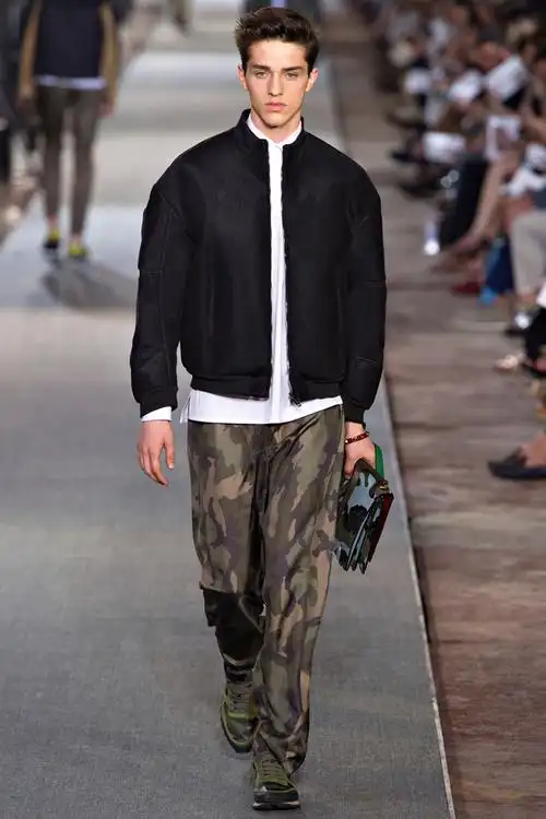 valentino 13春夏男装高清图片-品牌库-观潮时尚网