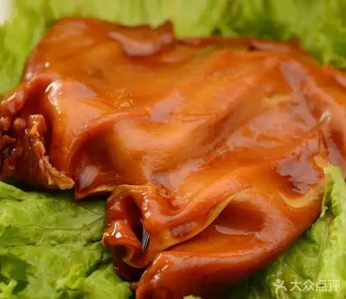 泰粗卤加热卤味(假日城堡店)猪耳朵图片 - 第1张