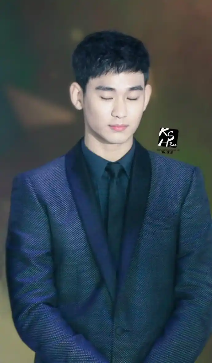 电影real##real演员金秀贤#【贴吧独家】161215姬存希活动饭拍9张