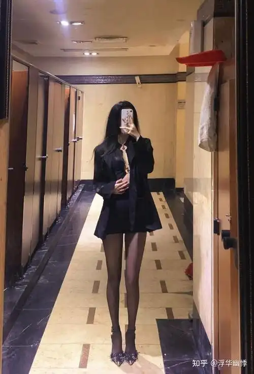 健茵宝:女生腿好看是一种什么样的体验?