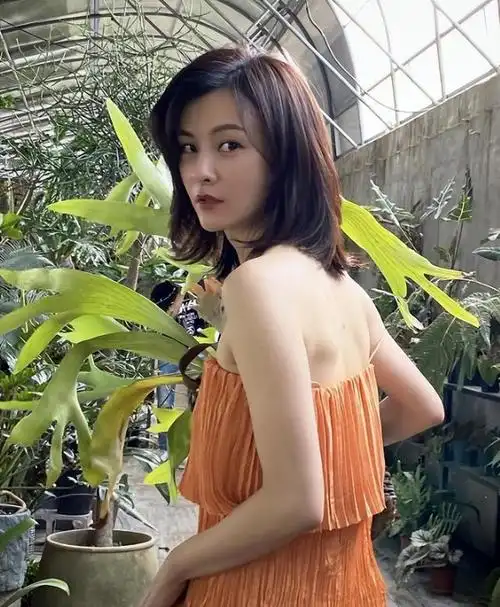 刘孜:时代抛弃你时,连声招呼都不会打