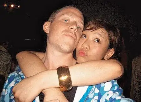 郑欣宜吃素悼念肥姐死忌 拒评妹妹郑咏恩(图)