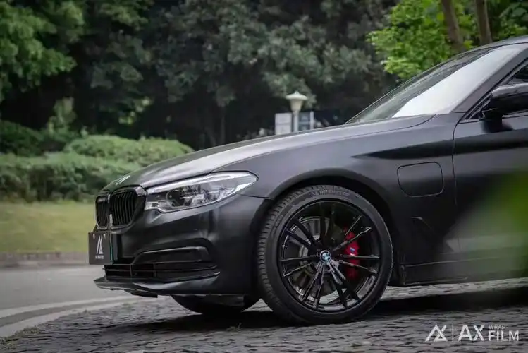 宝马5系改色陶瓷黑仿佛穿越千年的美