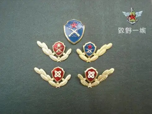 科普:中国武警常服87式到07式的变迁 - 军人常服图片素材 - 实验室