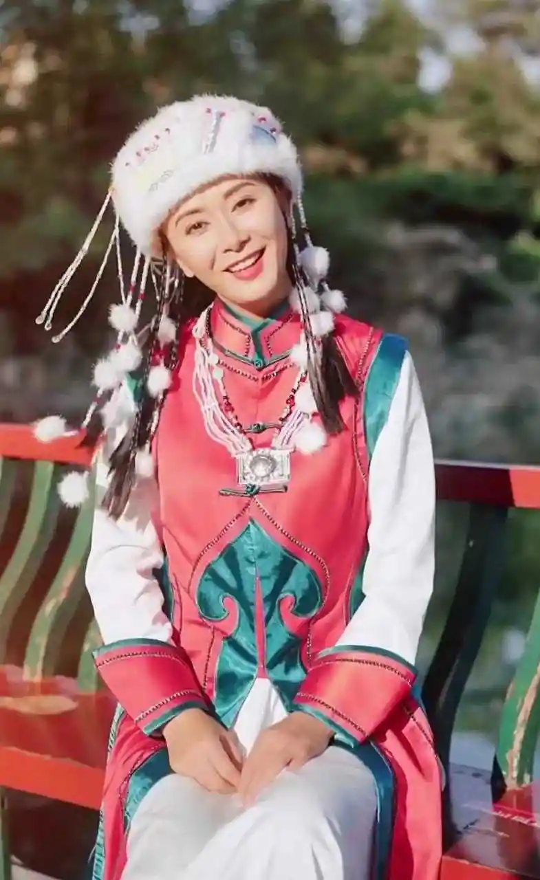 女演员张恒回顾经典角色"塞娅公主",虽然不是很记得她这个角色,但是