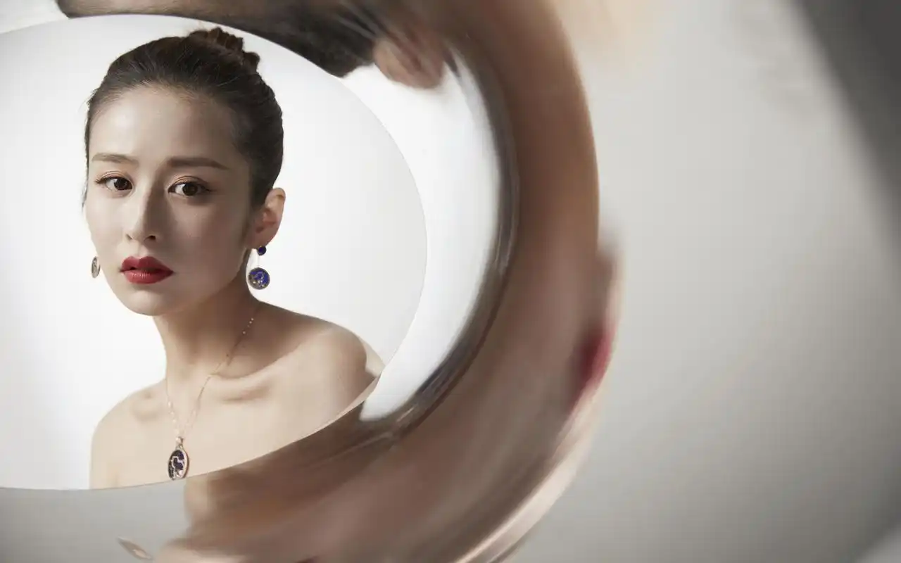 高清无水印,美女明星颖儿桌面壁纸下载(9张)