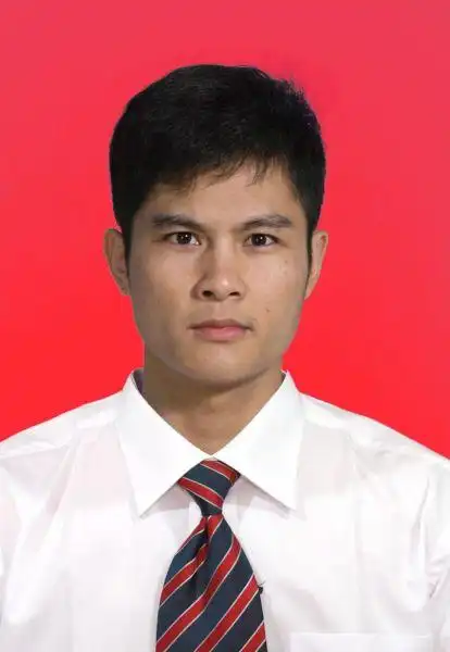 西装领带的工作1寸照好吗,在线等 1 2013-06-01 谁能帮我ps证件照图片