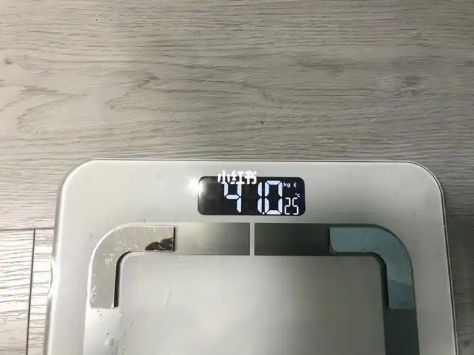 周末愉快的度过了～体重也满意的下降了～这个周的目标就是剪掉2斤!