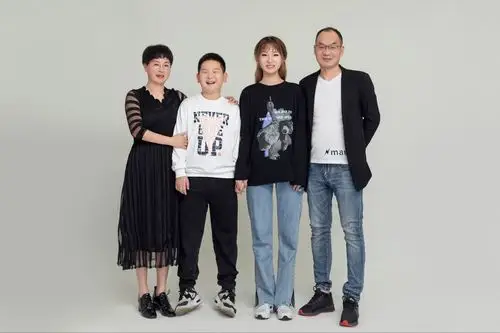 幸福的一家四口