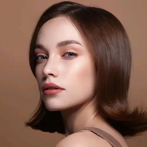 国际女婊高贵范_欧美女生头像图片_扣扣居