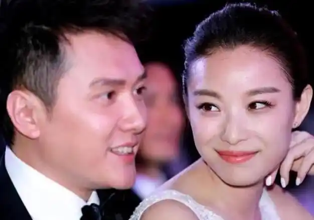 有种"夺命的刀",叫倪妮的腰,有种"夺人的魂",叫倪妮的臀|冯绍峰