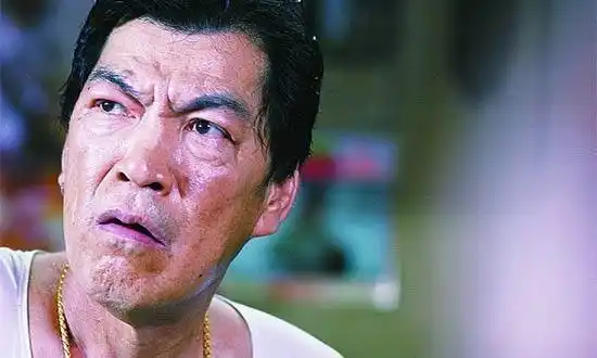 社区 影视区出演过《英雄本色》以及一系列港片中的大反派配角角色.