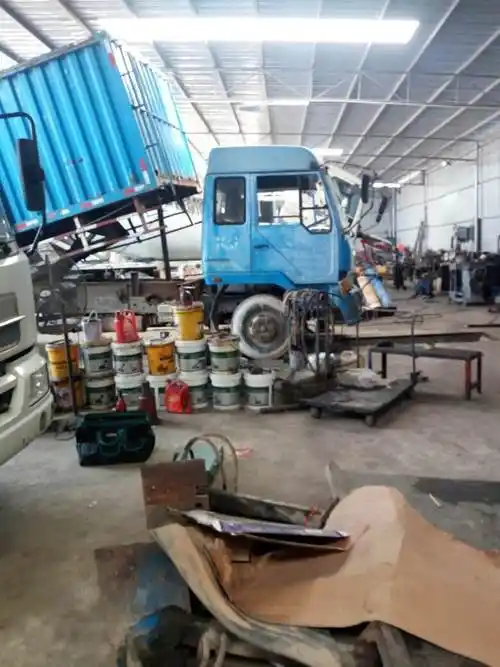 广州市大型货车修理厂,24小时外出抢修,收费合理!