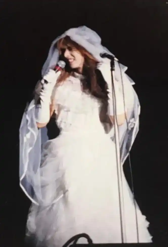 林佳树  "最后他嫁给了自己,没有孤独" - 抖音