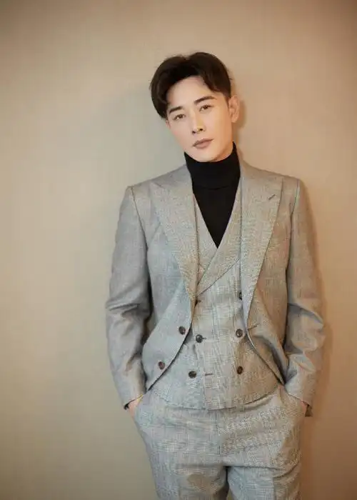 instyle大明星##罗晋1130生日快乐