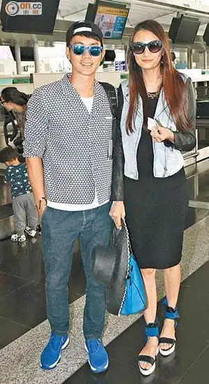 黄伊汶与老公陈国坤