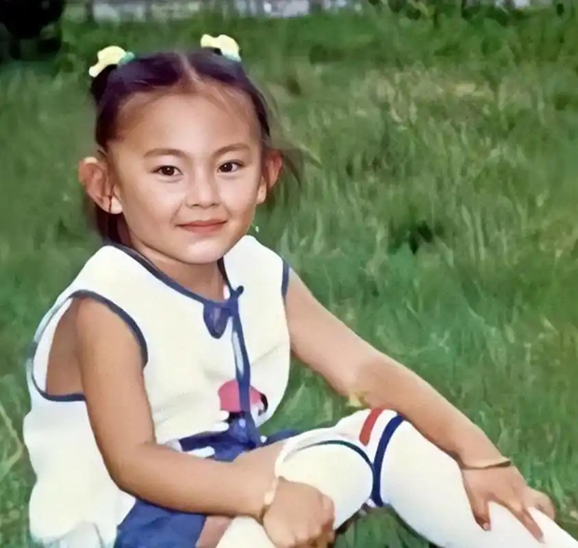 小时候的张雨绮,好可爱呀