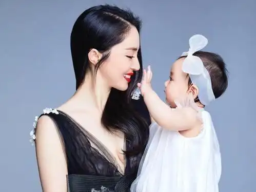 董璇个人资料老公是谁,董洁的现任老公是谁