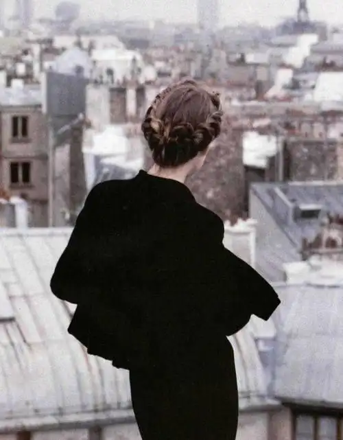 优雅你的背影,聚焦我追寻的目光