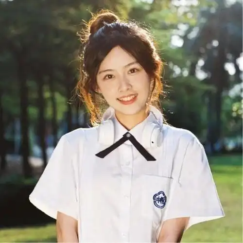 校园清纯丸子头女生头像图片