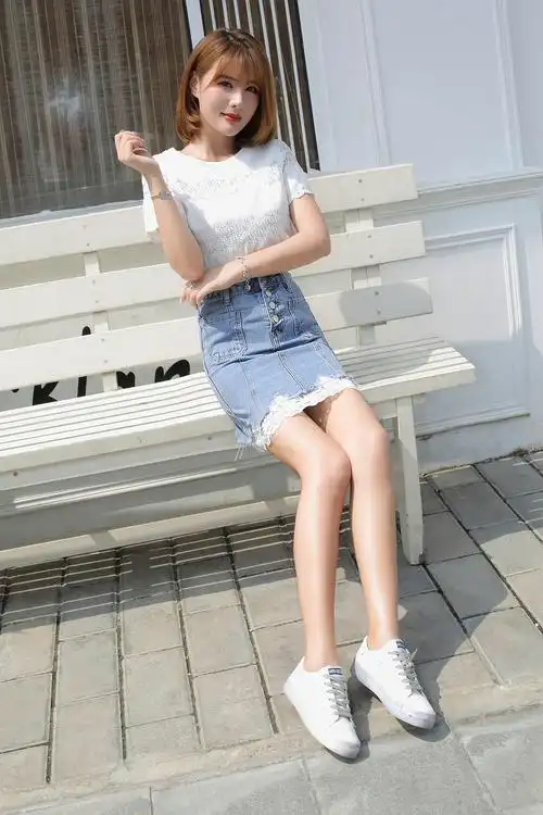 休闲女装拍摄时尚短裙拍照牛仔服饰摄影