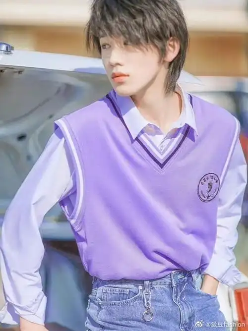 宋亚轩校服造型