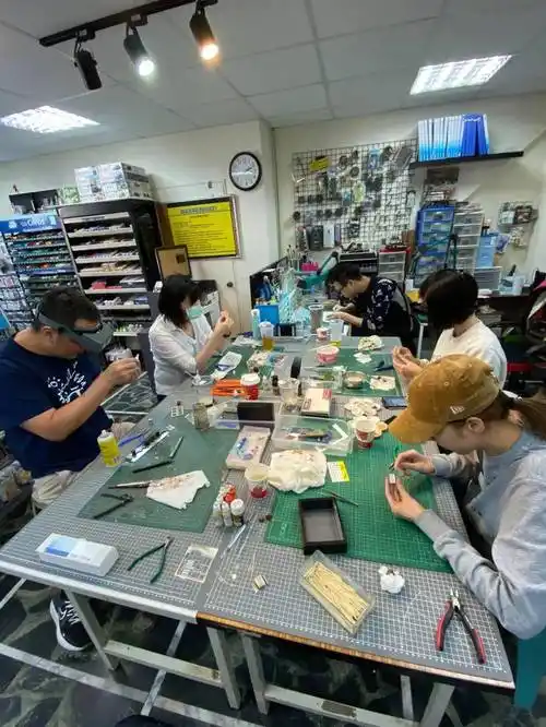 辞掉稳定的工作开办模型工作室是一种什么样的体验