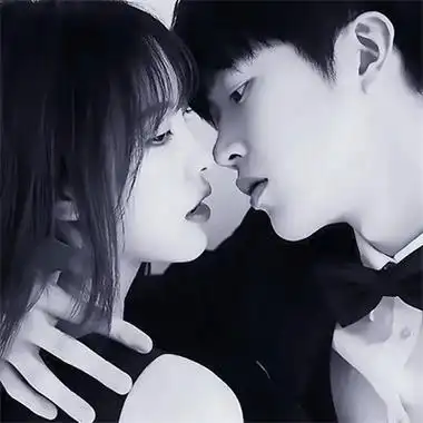 2022最火爆情侣头像图片一对