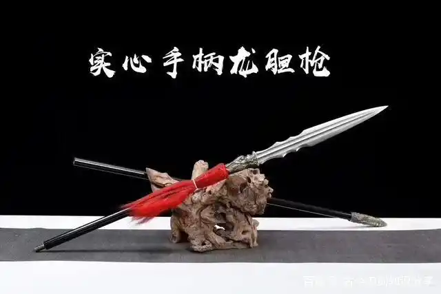 战神赵子龙神兵龙胆亮银枪竟然长这样