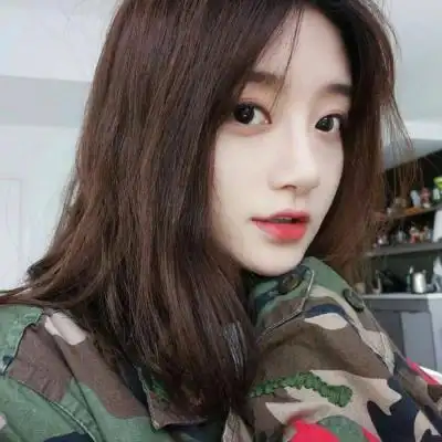 简单气质的女生3_微信头像