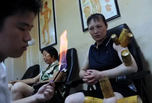 图文拔火罐