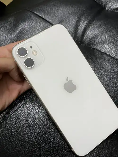 出苹果11128g白色