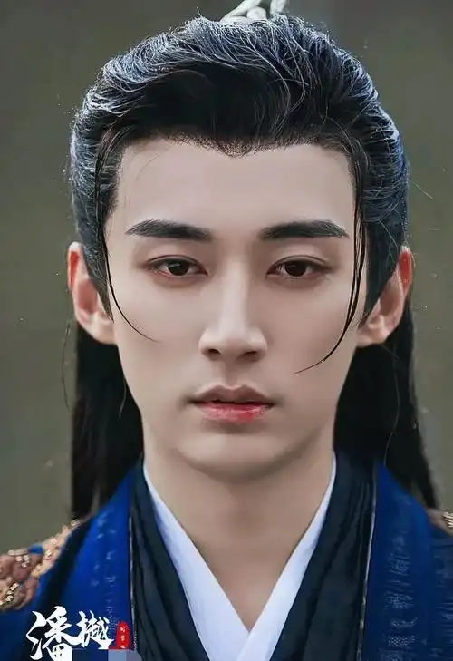 多年来,刘学义出演了众多杰出的角色,无论是在外表上颜值爆表,还是在