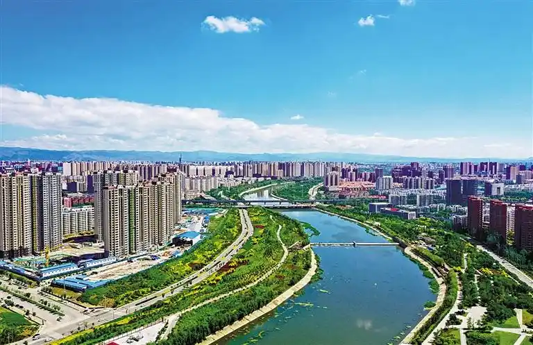 呼和浩特市市区鸟瞰.